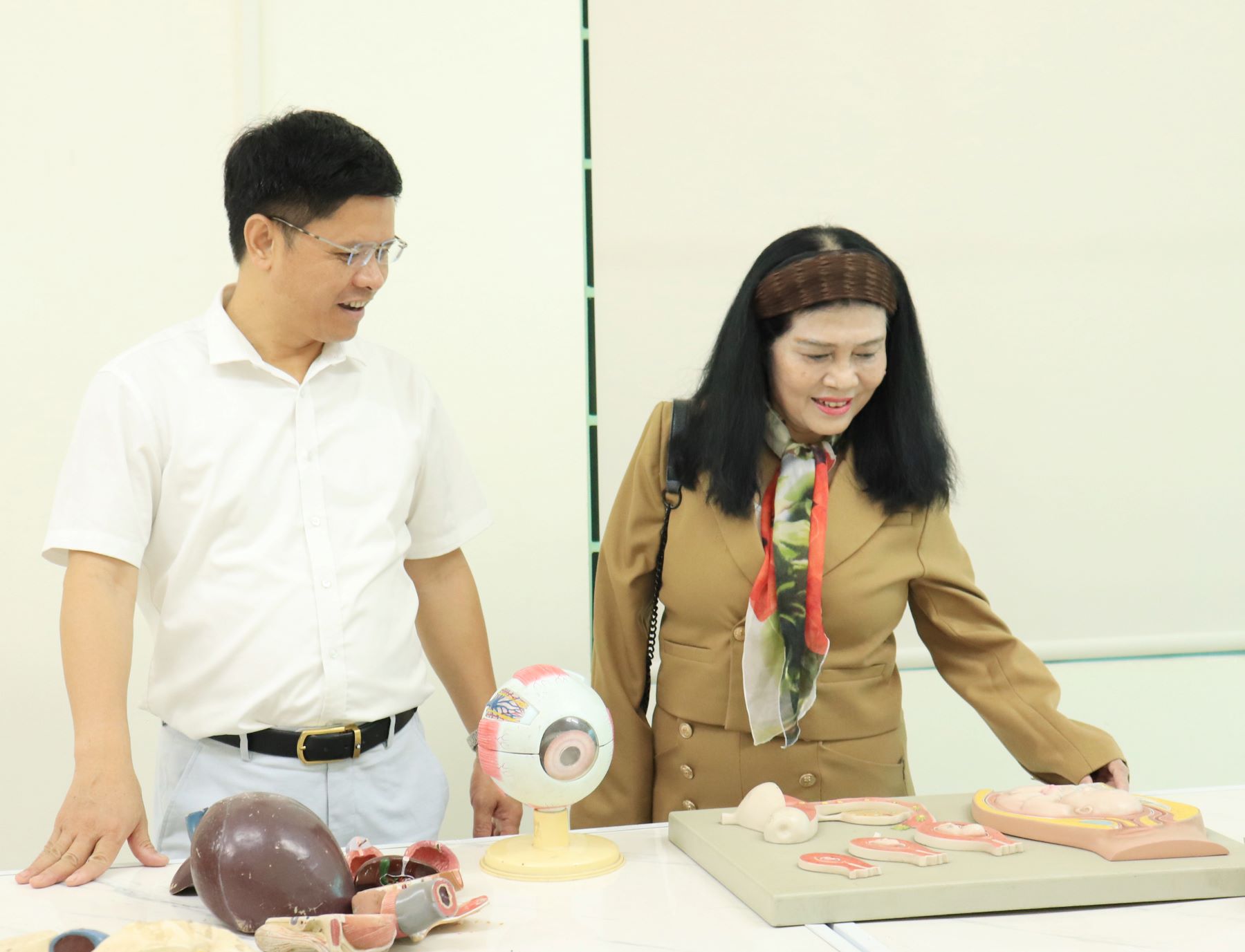 Trường Cao đẳng Kỹ thuật Y Dược Hà Nội đón tiếp và làm việc cùng PGS.TS.BSCC Nguyễn Thị Bạch Tuyết 2 IMG 4510