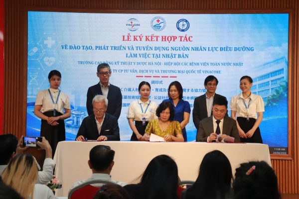 24/08/2026 MPT hợp tác quốc tế: Mở rộng cơ hội việc làm cho sinh viên Y Dược 1 Đại diện các đơn vị ký kết hợp tác